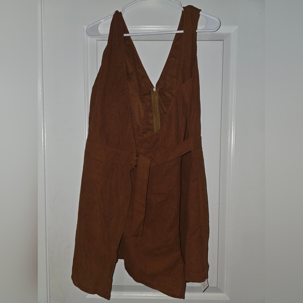🤎 Cupshe Corduroy Wrap Romper Rust Tone NWT Various Sizes - Picture 3 of 4